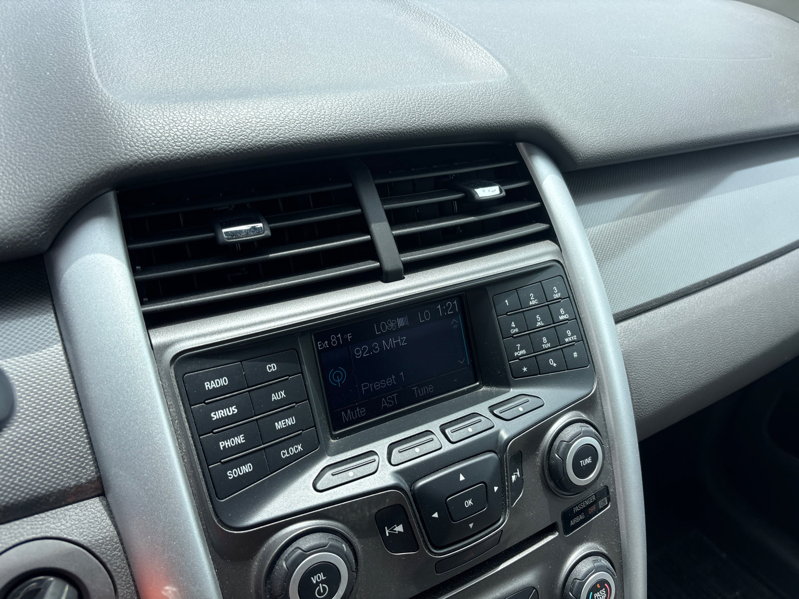 Used 2013 Ford Edge SEL FWD image 19