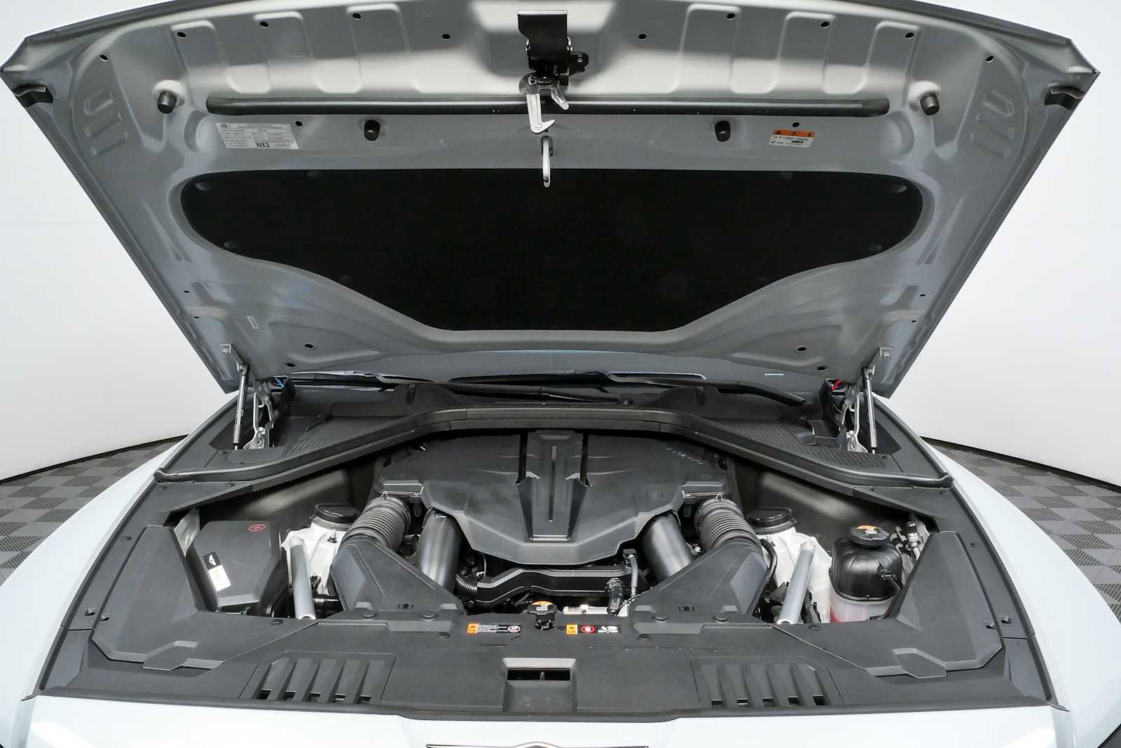 Used 2025 Genesis GV80 3.5T e-SC AWD/4WD image 35