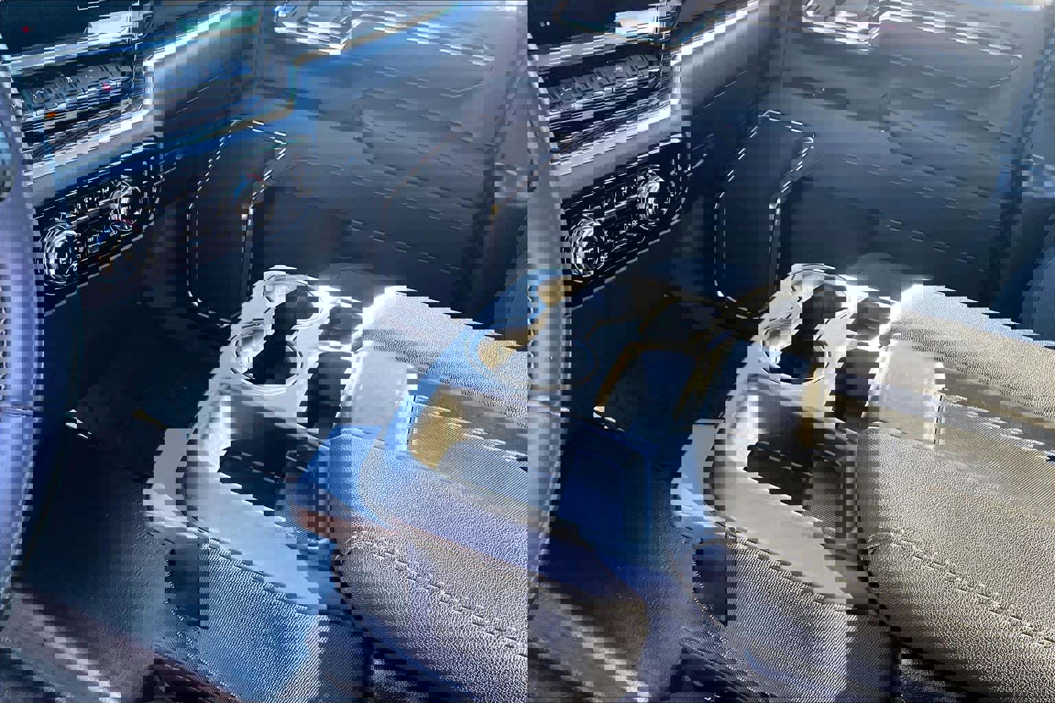 Used 2025 GMC Sierra 2500 SLE image 20