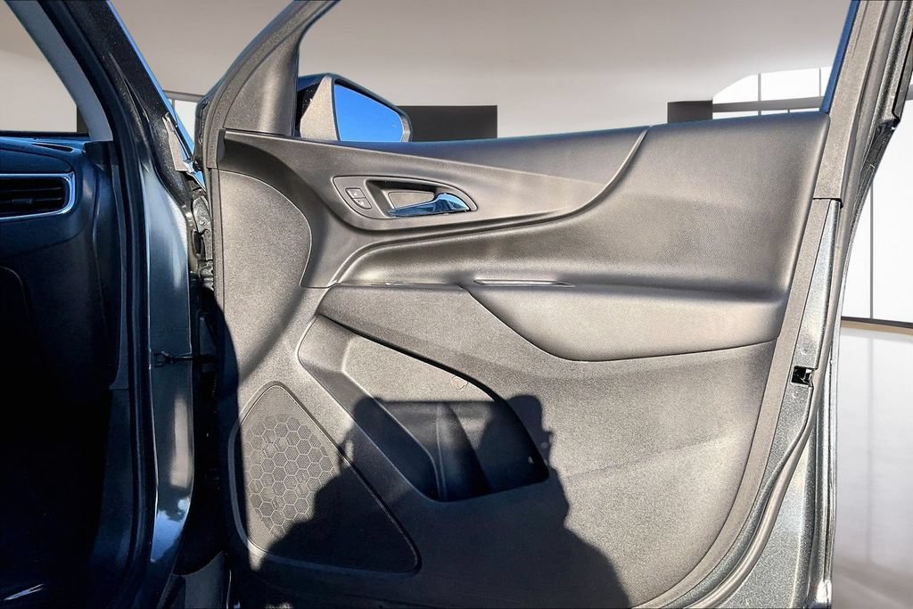 Used 2019 Chevrolet Equinox LT w/ Sun & Navigation Package AWD/4WD image 26