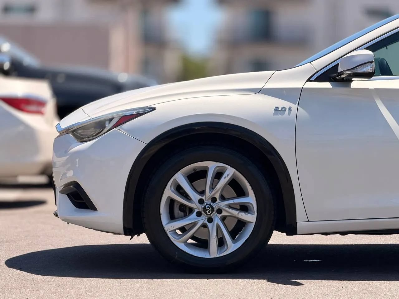 Used 2018 INFINITI QX30 FWD image 8