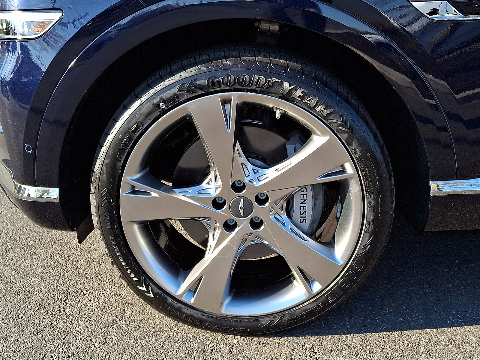 Certified 2024 Genesis GV80 3.5T Advanced w/ Prestige Package AWD/4WD image 8