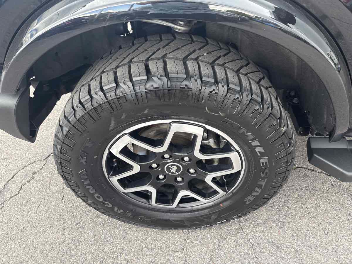 Used 2021 Ford Bronco Outer Banks AWD/4WD image 10