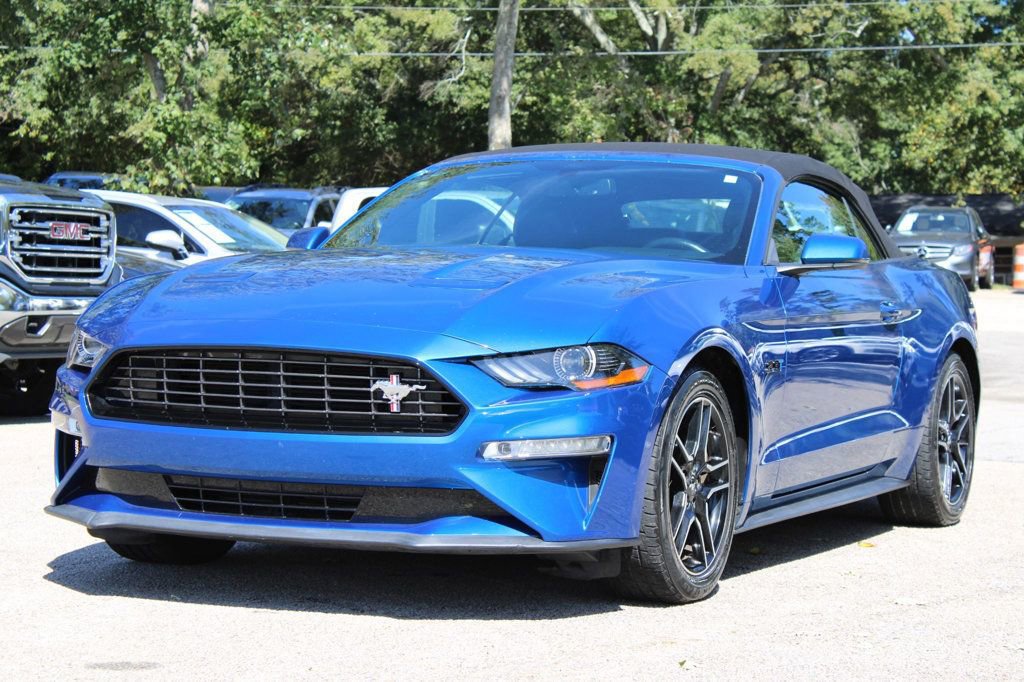 Used 2018 Ford Mustang Premium image 3