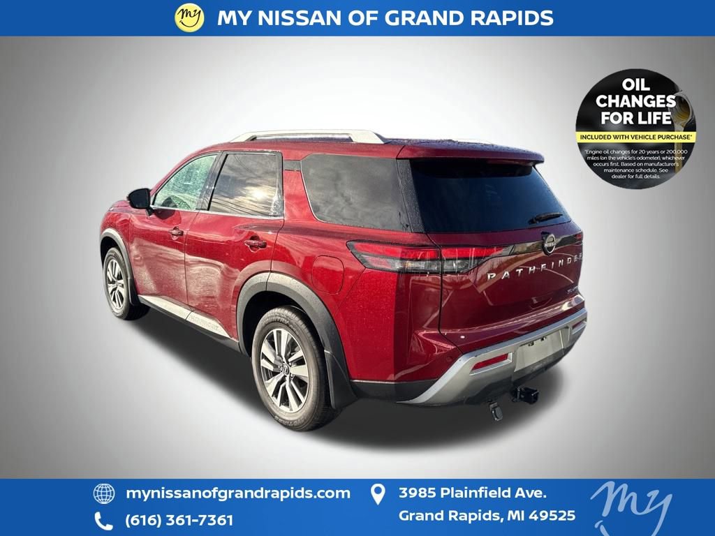 Used 2023 Nissan Pathfinder SL image 10