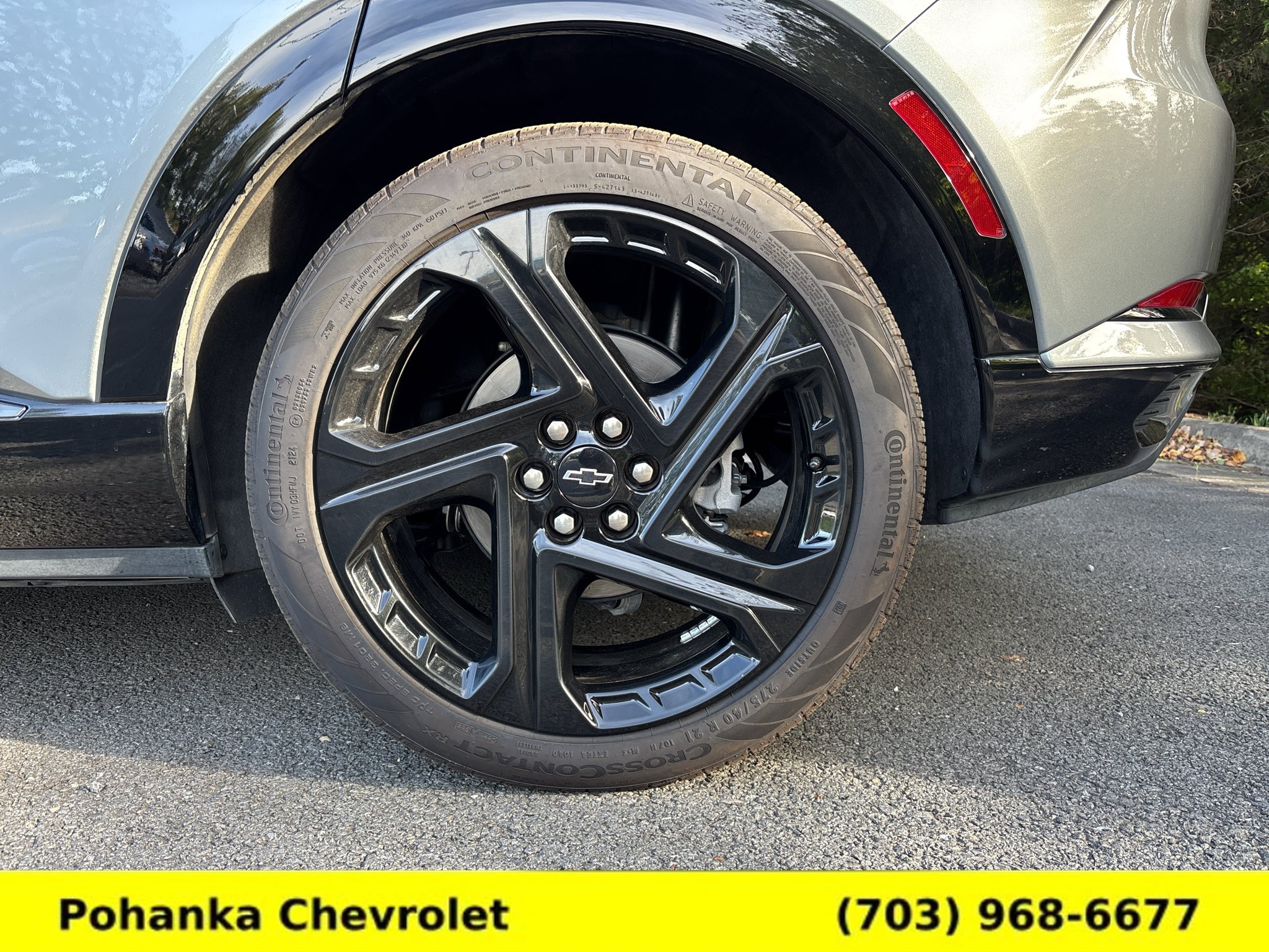 Certified 2024 Chevrolet Equinox EV RS FWD image 28
