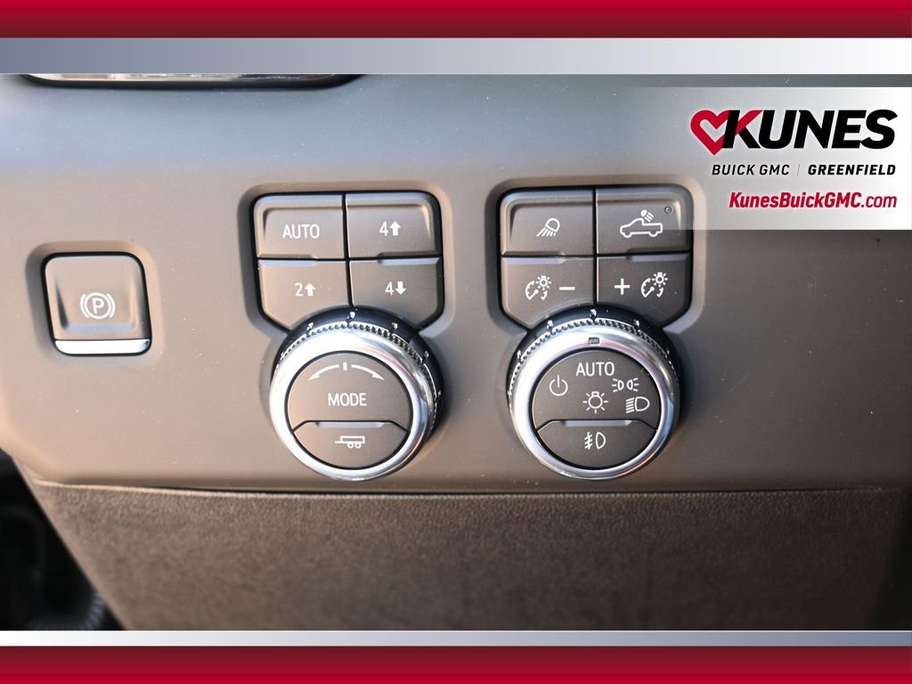 New 2026 GMC Sierra 3500 Denali Ultimate AWD/4WD image 37