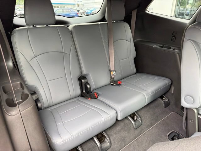 Certified 2023 Buick Enclave Essence w/ Sport Touring Edition AWD/4WD image 19