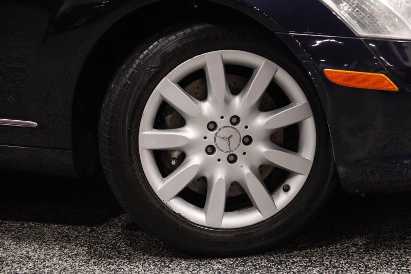 Used 2007 Mercedes-Benz S 550 4MATIC image 4