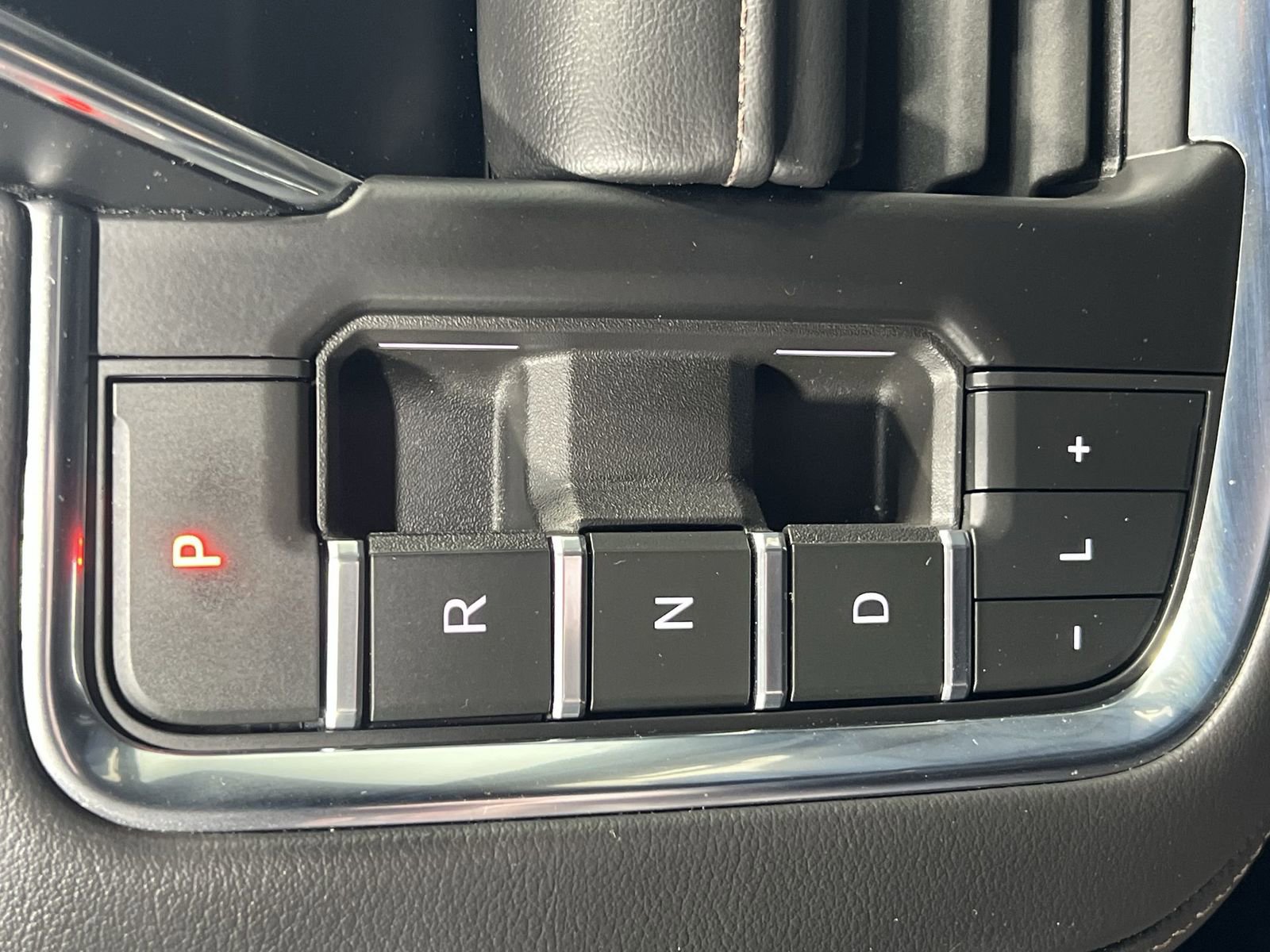 Used 2024 Chevrolet Tahoe High Country image 20