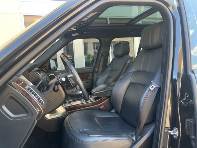 Used 2021 Land Rover Range Rover image 8