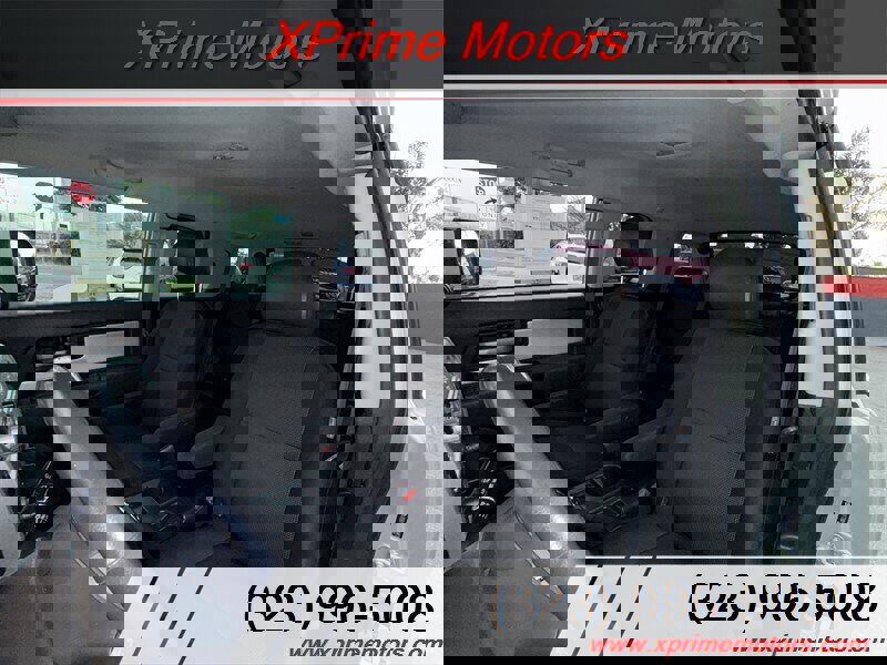 Used 2007 Toyota FJ Cruiser 4WD image 16