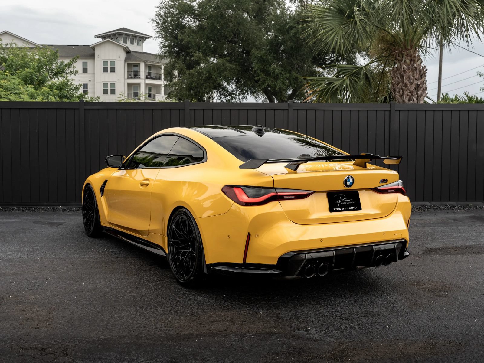 Used 2022 BMW M4 xDrive Competition w/ M Carbon Exterior Package AWD/4WD image 6