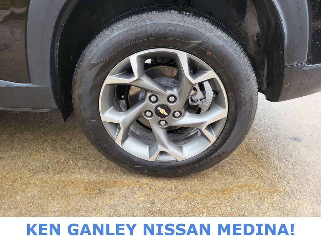 Used 2025 Chevrolet Trax LT image 20