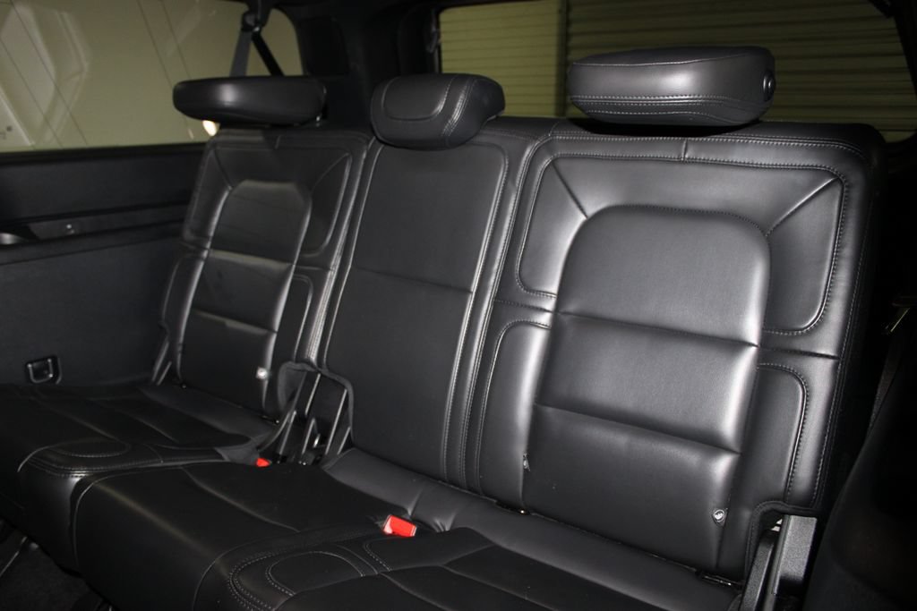 Used 2020 Lincoln Navigator L Reserve w/ Luxury Package AWD/4WD image 21