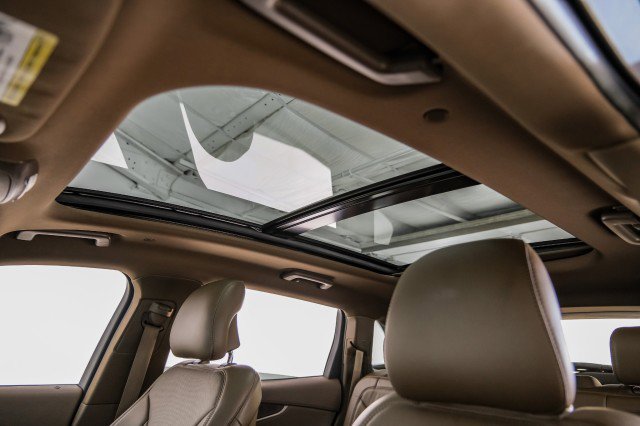 Used 2016 Lincoln MKX Reserve w/ Technology Package FWD image 23