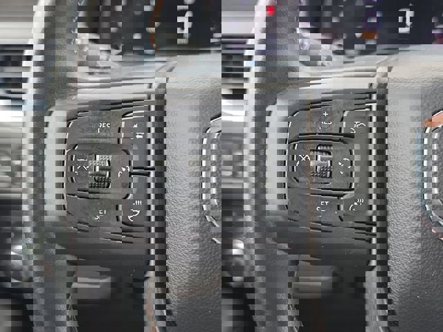 Used 2023 GMC Yukon XL AT4 w/ AT4 Premium Package image 22