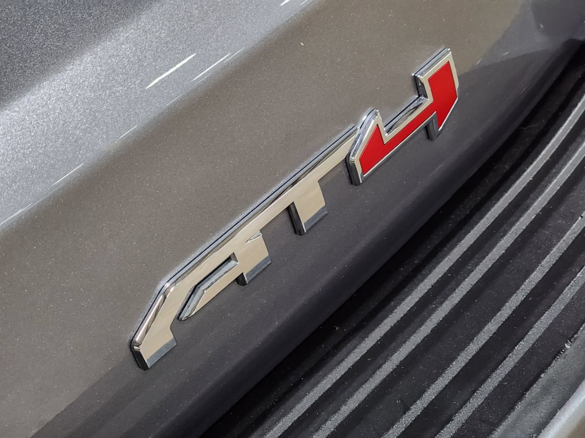Used 2021 GMC Yukon XL AT4 w/ AT4 Premium Plus Package AWD/4WD image 26