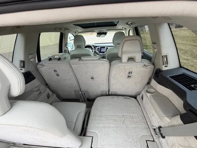 Used 2016 Volvo XC90 T6 Momentum w/ Protection Package Plus image 27