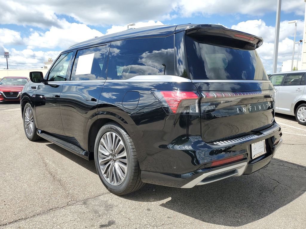 Used 2025 INFINITI QX80 Luxe w/ Exterior Package RWD image 3