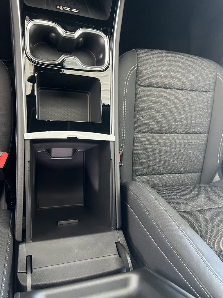 New 2026 Chevrolet Traverse LT w/ Sun and Wheel Package image 15