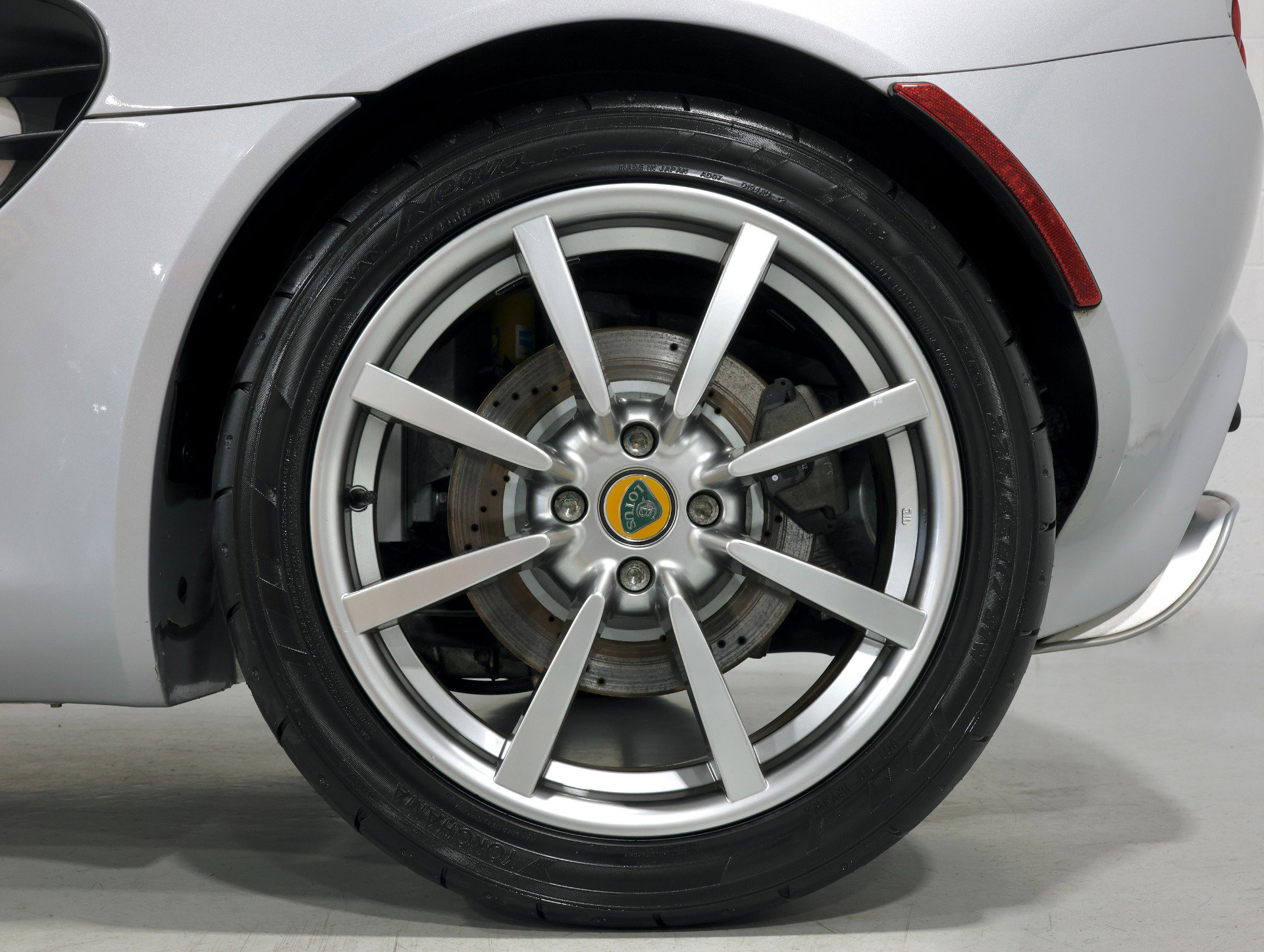 Used 2005 Lotus Elise image 13