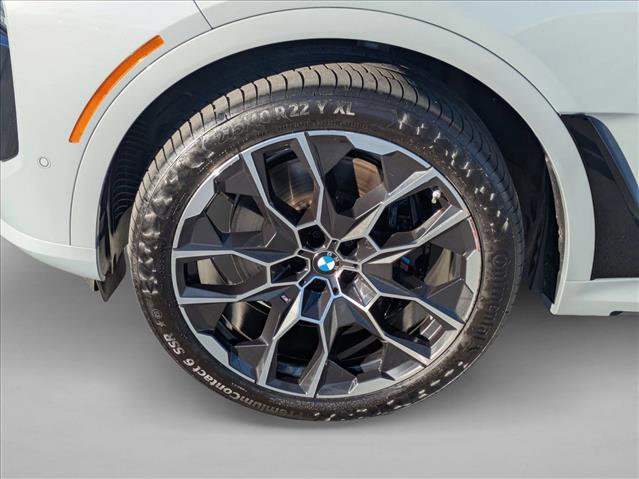 Used 2024 BMW X7 M60i w/ M Sport Professional Package image 29