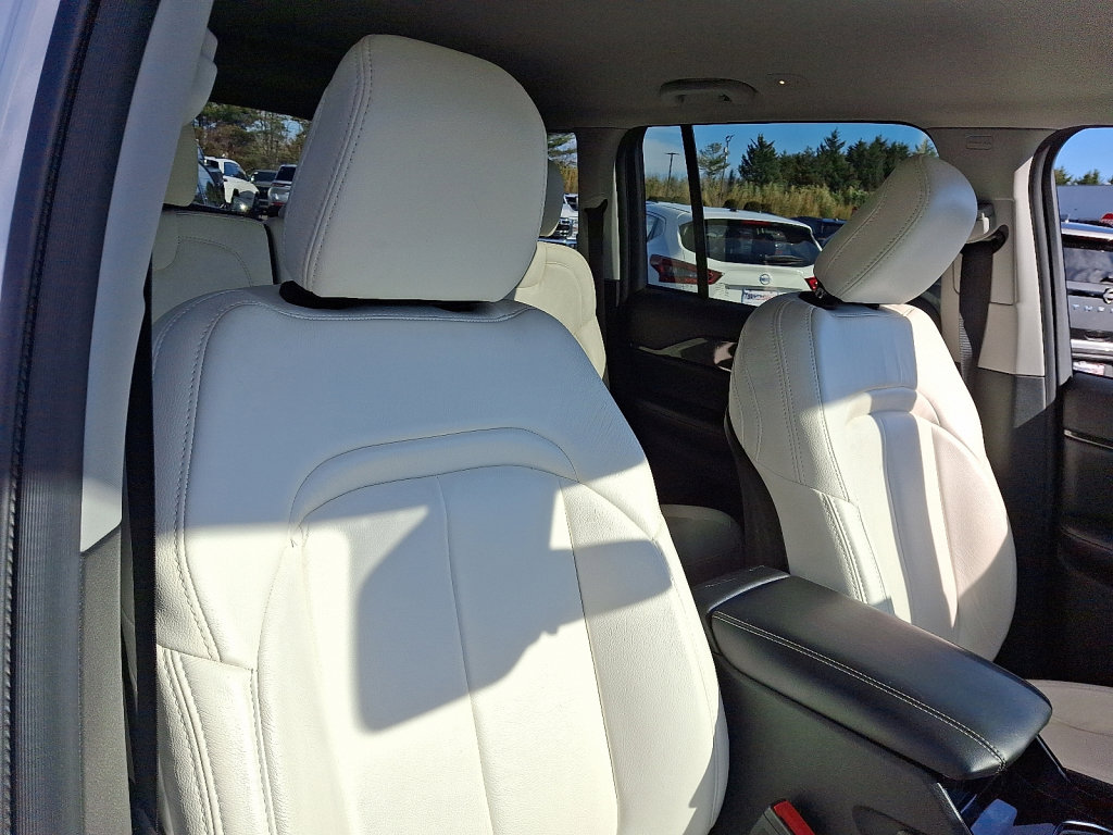 Certified 2023 Jeep Grand Cherokee Laredo image 13