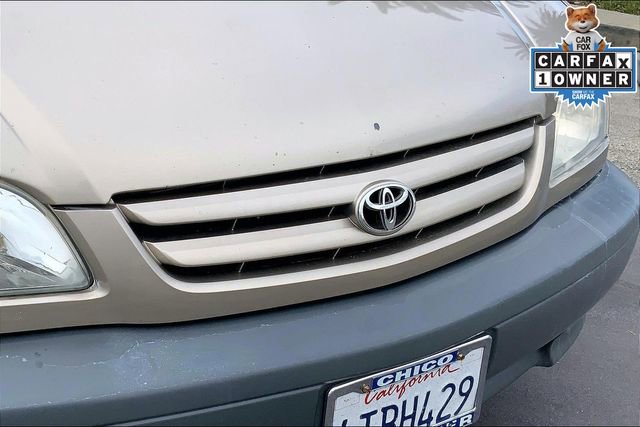 Used 2001 Toyota Sienna LE image 29