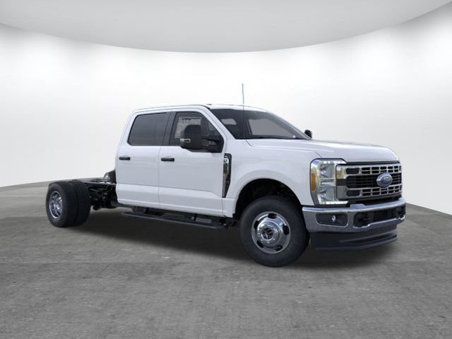 New 2026 Ford F350 XL w/ XL Chrome Package image 7