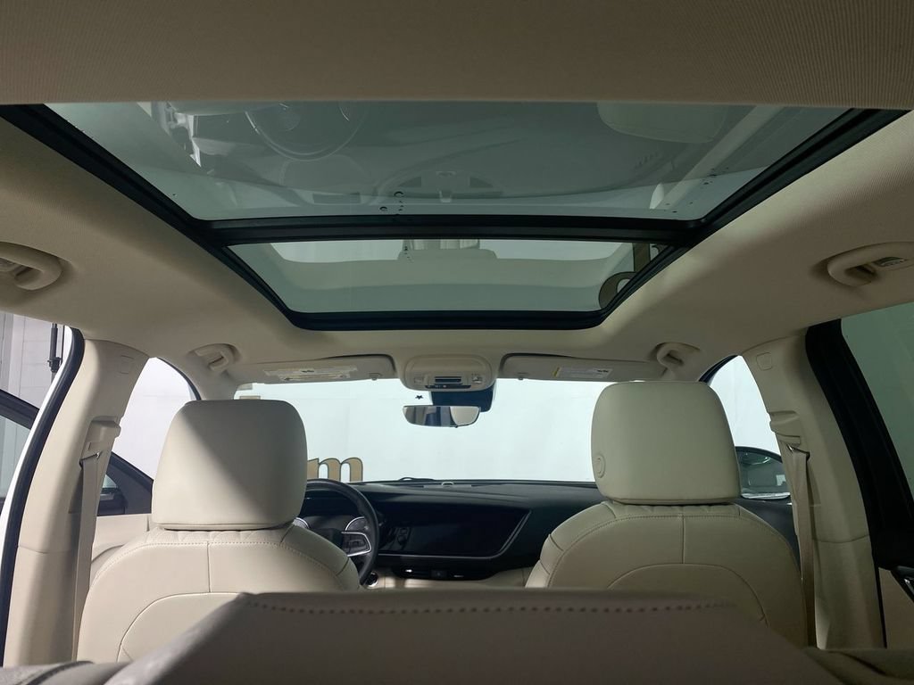 Used 2023 Buick Envision Avenir AWD/4WD image 21