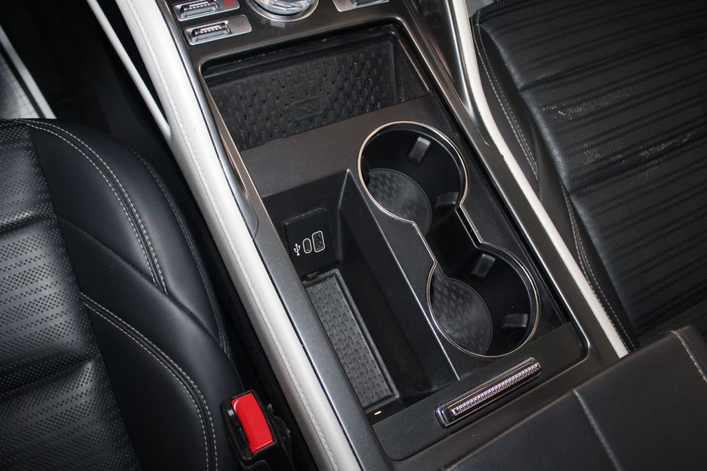 Used 2024 Lincoln Nautilus Reserve image 54