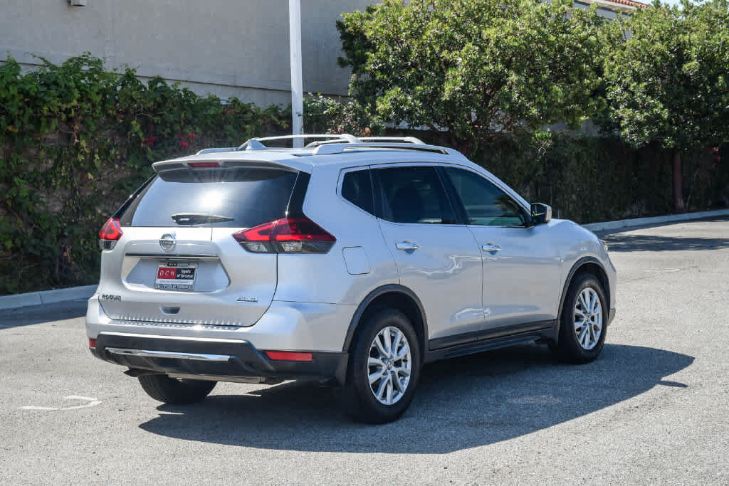 Used 2019 Nissan Rogue S w/ Special Edition Package FWD image 9