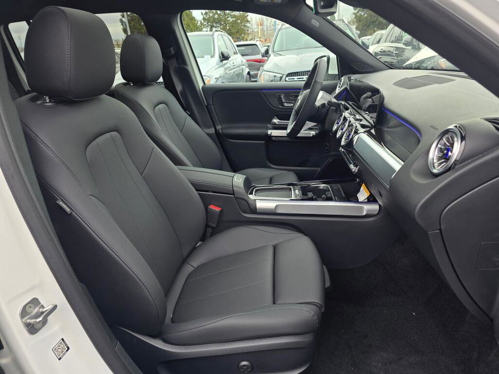 New 2026 Mercedes-Benz GLB 250 4MATIC image 27