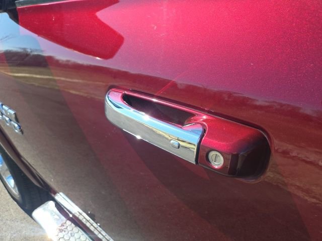 Used 2017 RAM 1500 Laramie w/ Convenience Group image 18