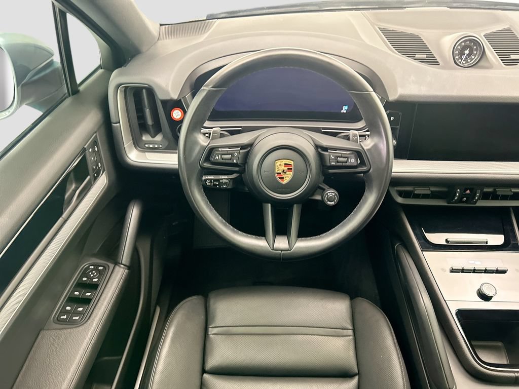 Used 2024 Porsche Cayenne Coupe AWD/4WD image 10