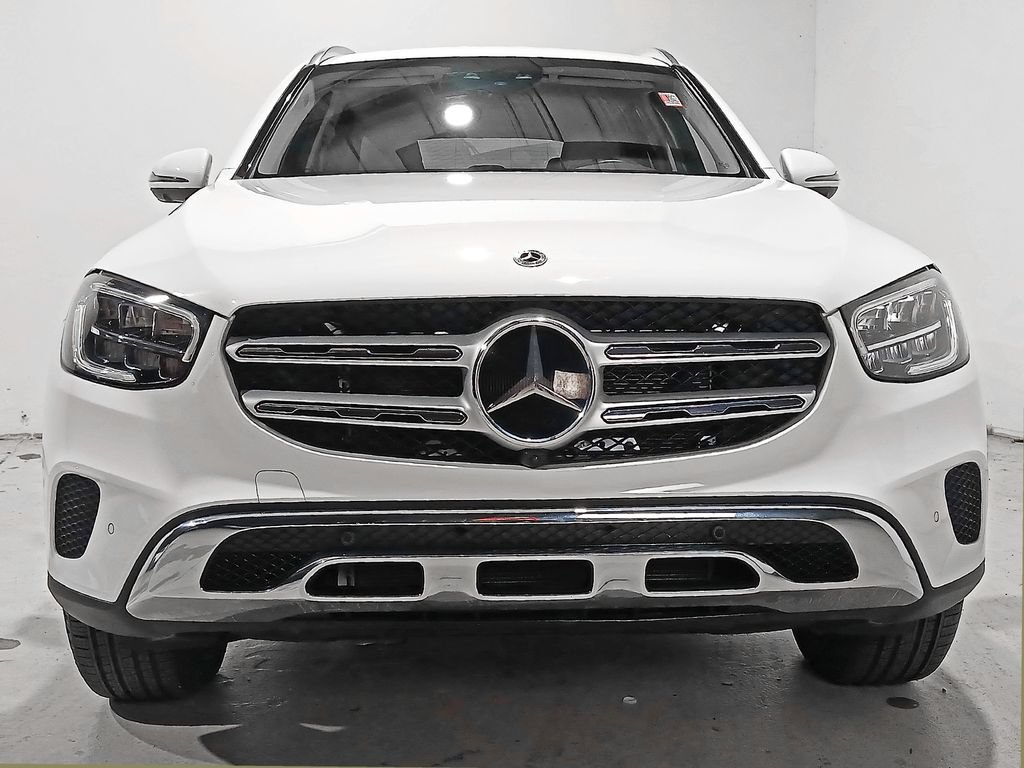 Used 2022 Mercedes-Benz GLC 300 4MATIC image 2