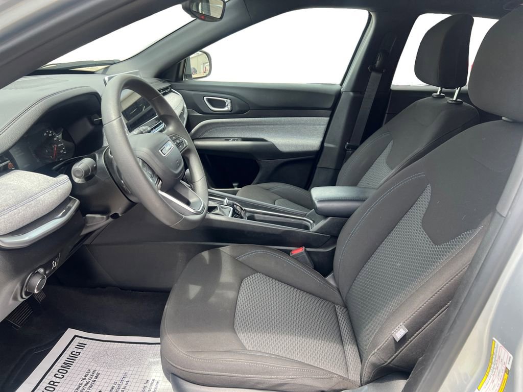 Used 2024 Jeep Compass Sport AWD/4WD image 9