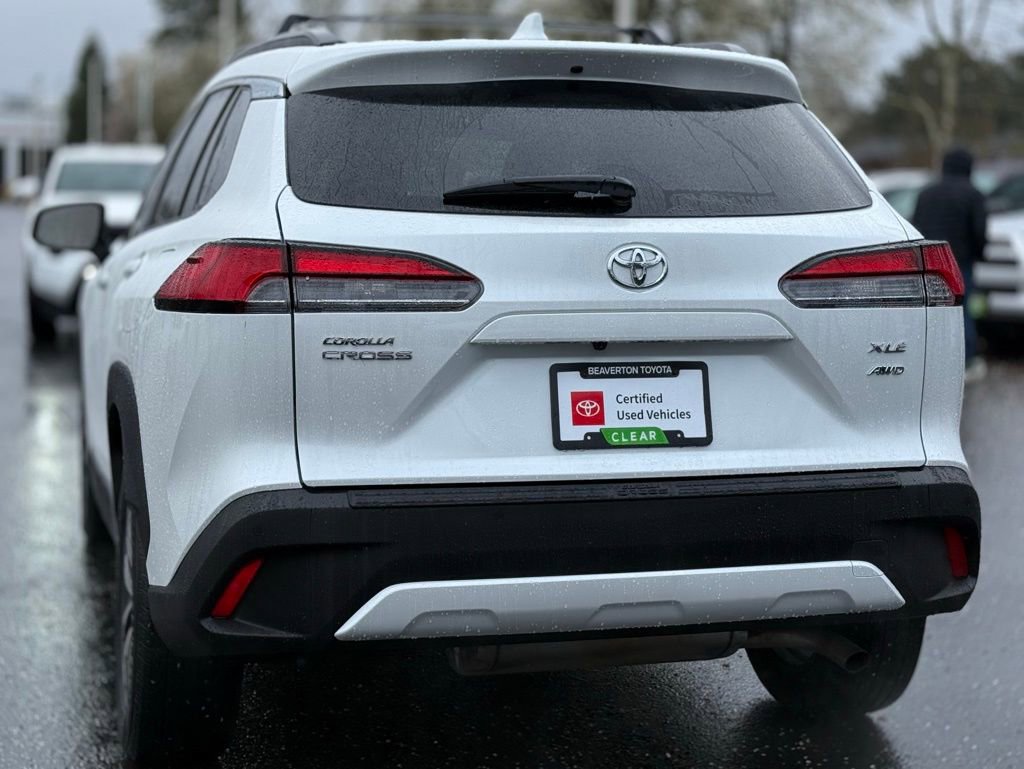Certified 2022 Toyota Corolla Cross XLE w/ Convenience Package image 3
