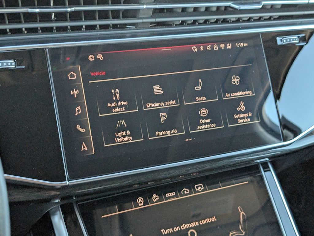 Used 2023 Audi Q7 3.0T Premium Plus image 15