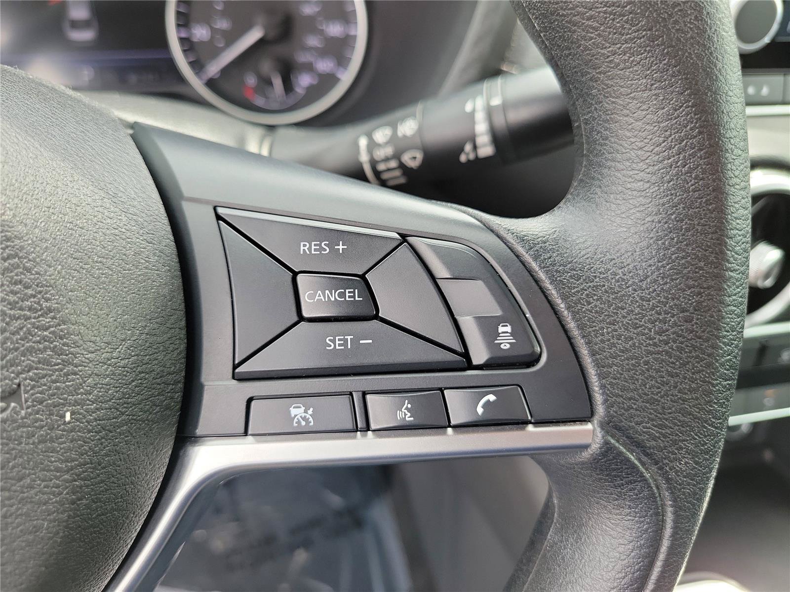 Used 2024 Nissan Sentra SV FWD image 22