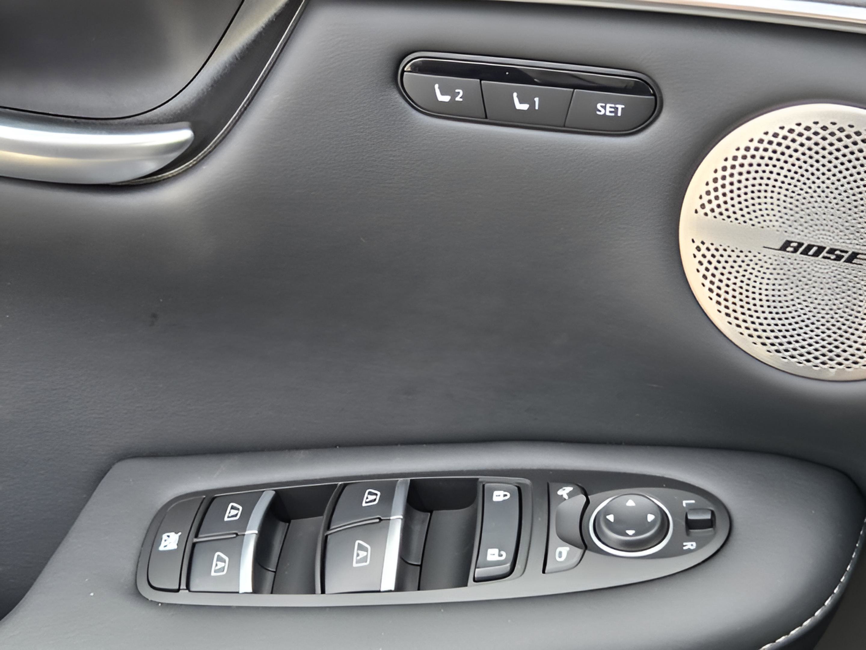 Certified 2025 INFINITI QX50 Luxe image 15