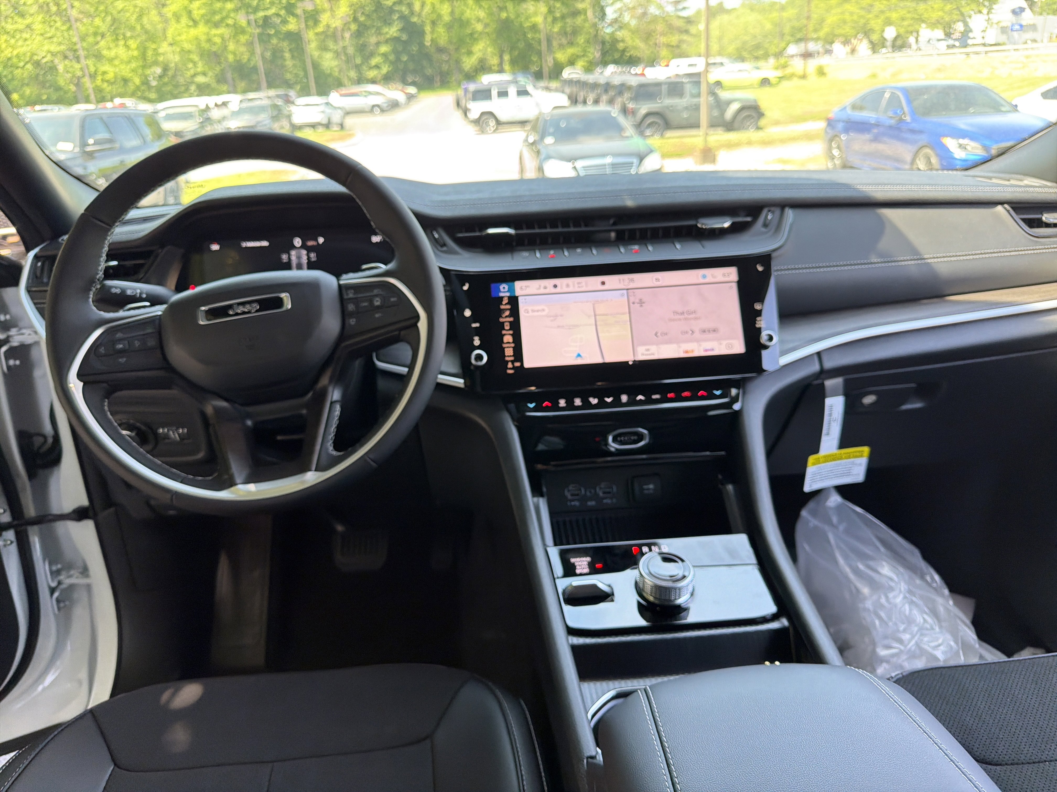 New 2026 Jeep Grand Cherokee Altitude AWD/4WD image 8