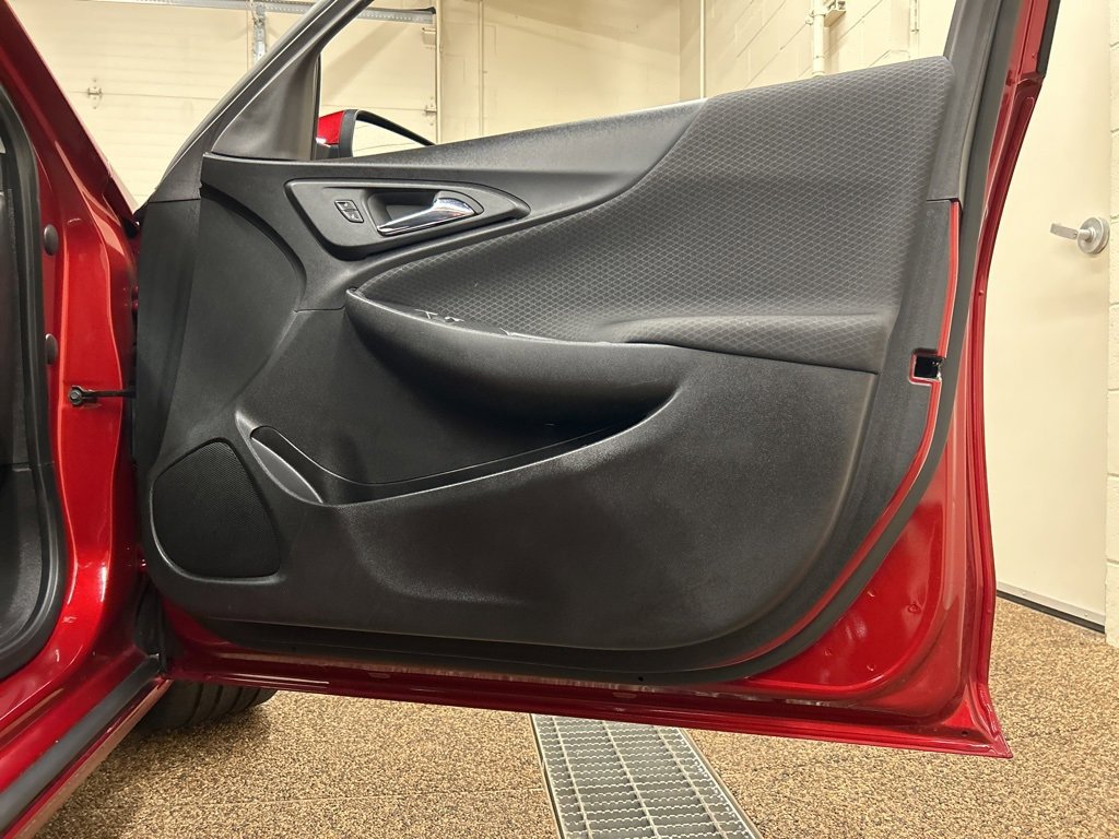 Used 2024 Chevrolet Malibu LT image 16