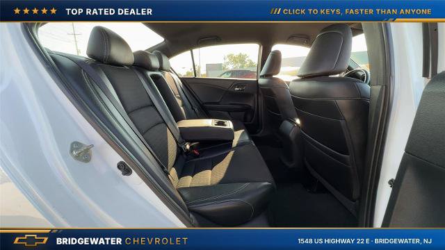 Used 2017 Honda Accord Sport image 13