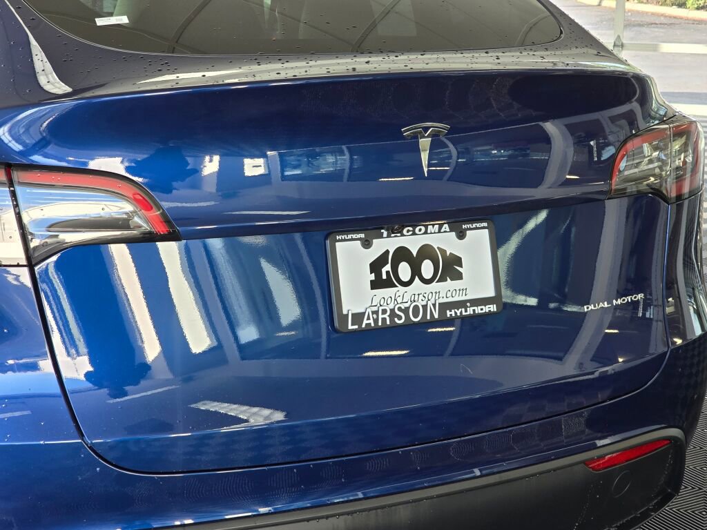 Used 2025 Tesla Model Y Long Range image 13
