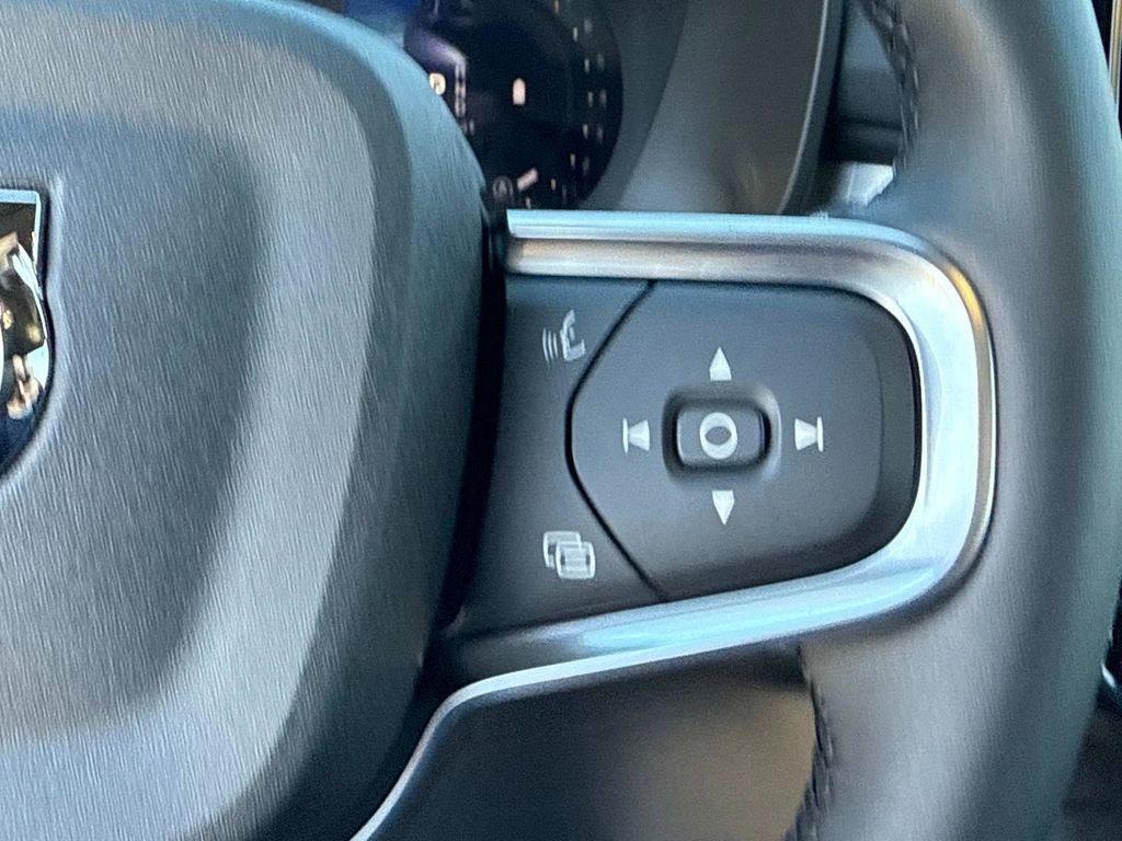 New 2026 Volvo XC40 B5 Ultra w/ Climate Package AWD/4WD image 28