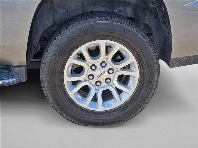 Used 2020 GMC Yukon SLT RWD image 16