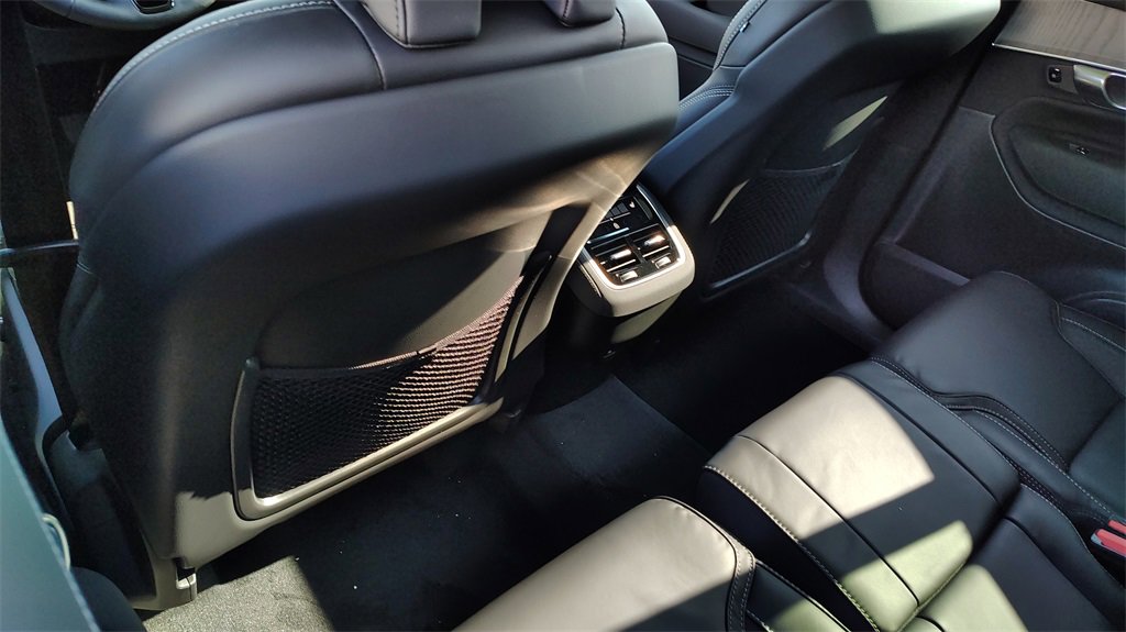 New 2026 Volvo XC90 B6 Ultra image 28