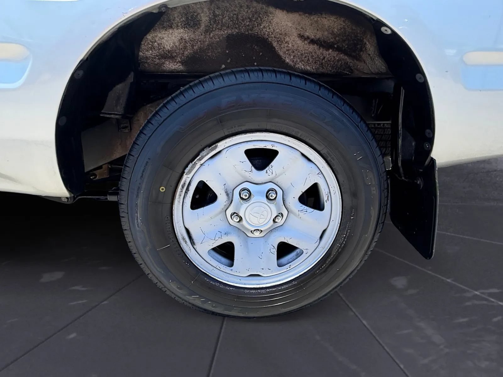 Used 2004 Toyota Tacoma 2WD Xtracab w/ Convenience Pkg image 31